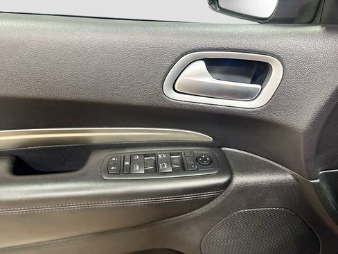 Used 2020 Dodge Durango SXT AWD/4WD image 16