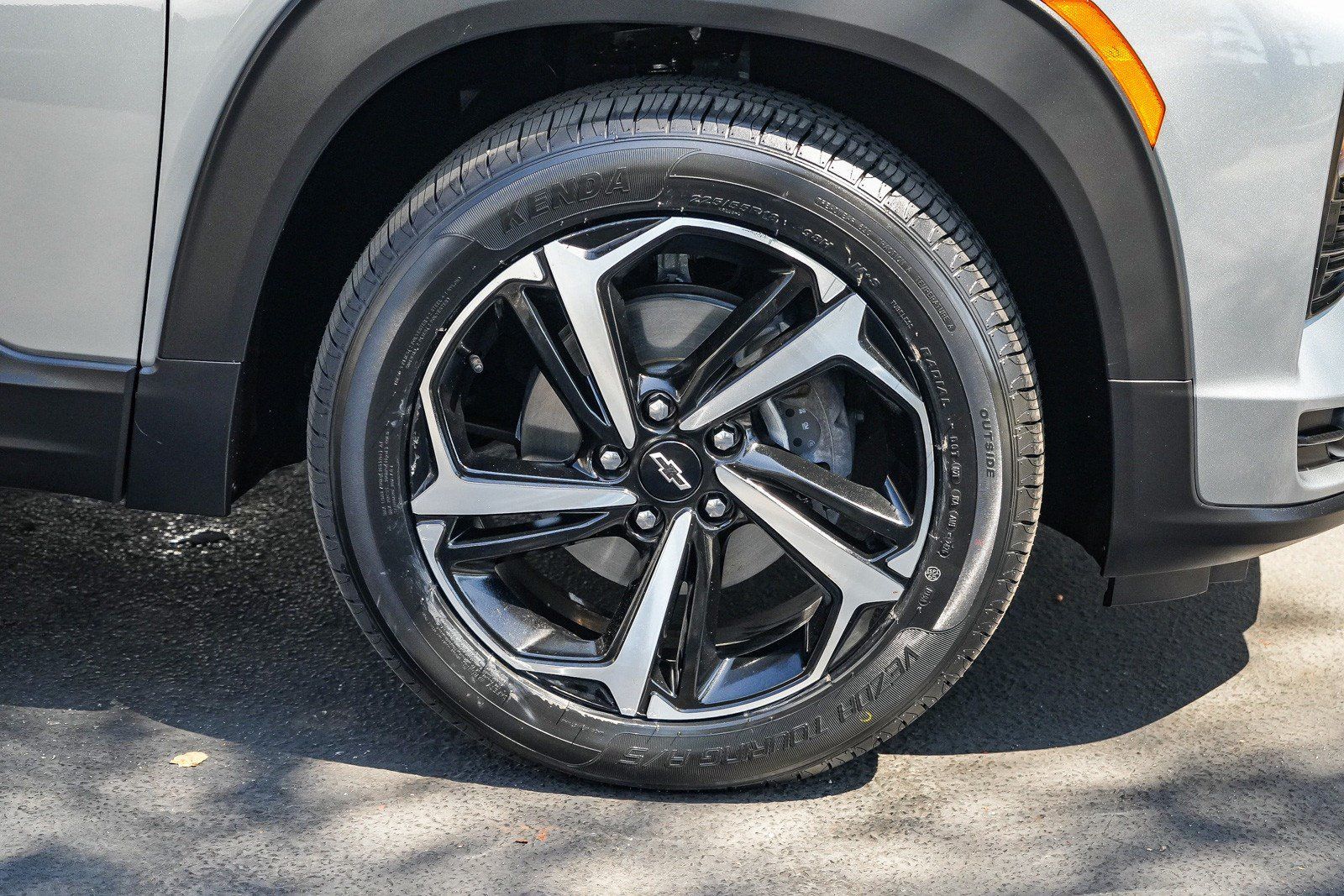 Used 2023 Chevrolet TrailBlazer RS FWD image 9