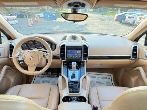 Used 2012 Porsche Cayenne image 28