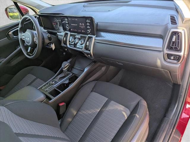 Used 2023 Kia Sorento LX AWD/4WD image 21
