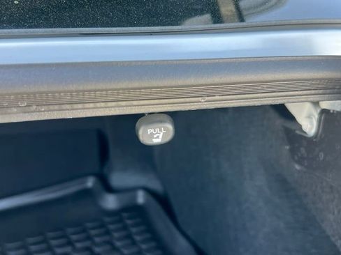 Certified 2024 Toyota Camry SE image 31