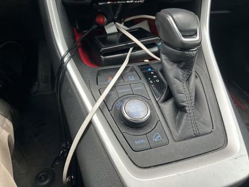 Used 2020 Toyota RAV4 TRD Off-Road image 8