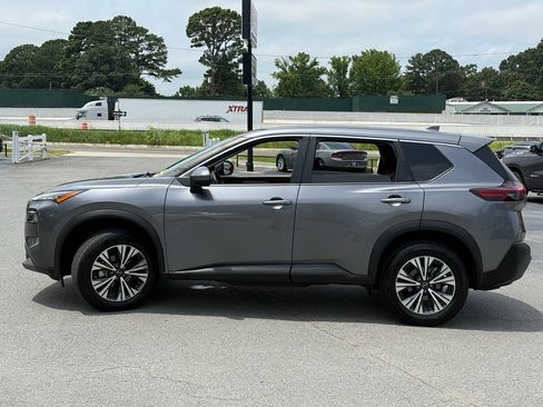 Used 2023 Nissan Rogue SV AWD/4WD image 4