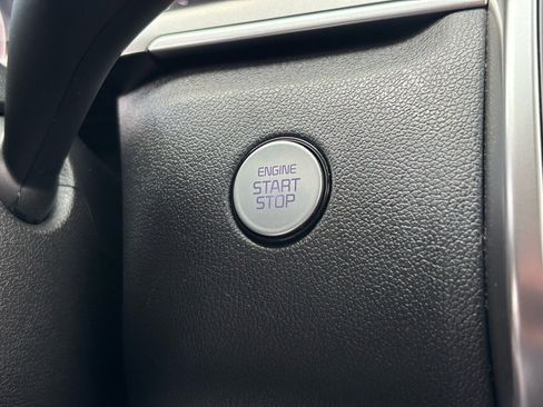 Used 2022 Kia Sorento S w/ Panoramic Sunroof Package image 22