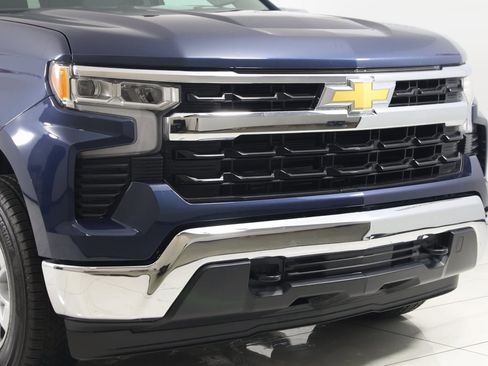 Used 2022 Chevrolet Silverado 1500 LT image 38