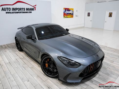 Used 2025 Mercedes-Benz AMG GT 63 image 29