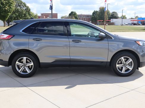 Used 2023 Ford Edge SEL w/ Convenience Package image 5