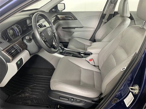 Used 2016 Honda Accord EX-L image 2