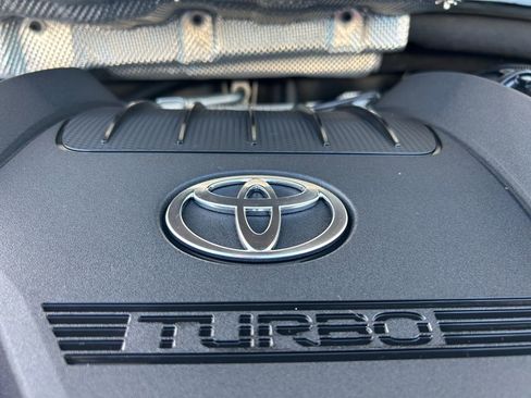 Used 2024 Toyota Grand Highlander AWD image 30