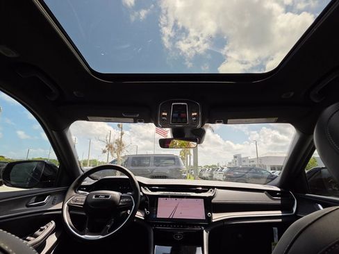 New 2026 Jeep Grand Cherokee L Limited RWD image 11