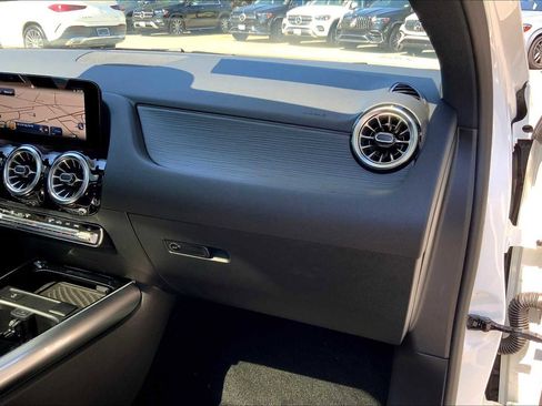 New 2026 Mercedes-Benz GLA 250 4MATIC image 10