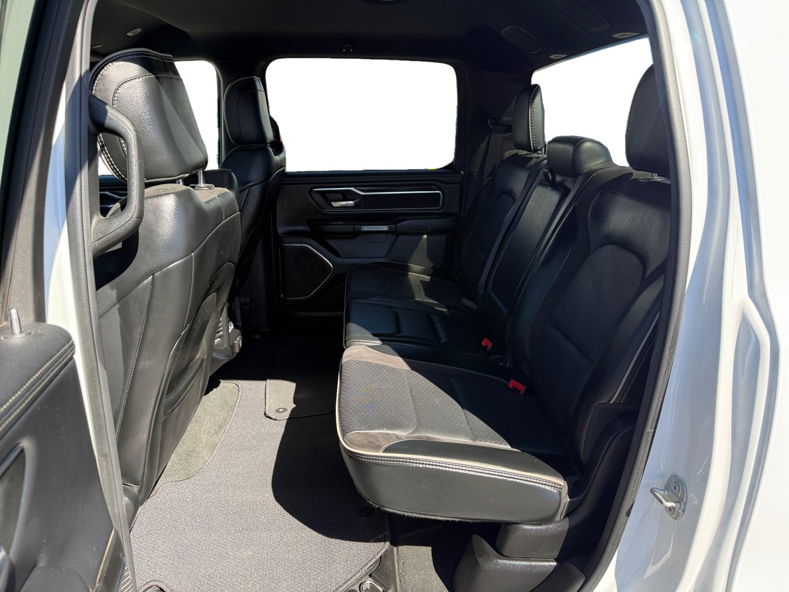 Used 2024 RAM 1500 Laramie RWD image 16
