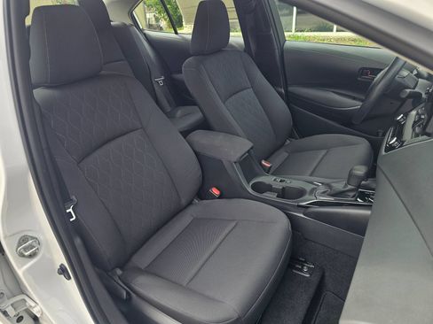Used 2024 Toyota Corolla LE FWD image 8