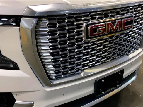 Used 2021 GMC Yukon Denali image 29