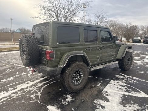 Used 2024 Jeep Wrangler Unlimited Rubicon image 8