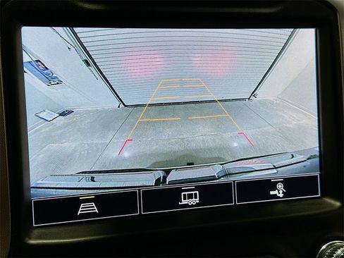 Used 2021 GMC Sierra 1500 SLT image 13