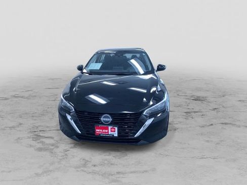 Used 2025 Nissan Sentra SV image 5