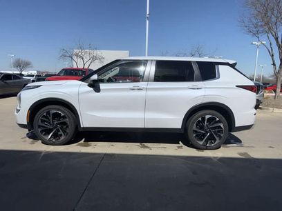 Used 2024 Mitsubishi Outlander SE