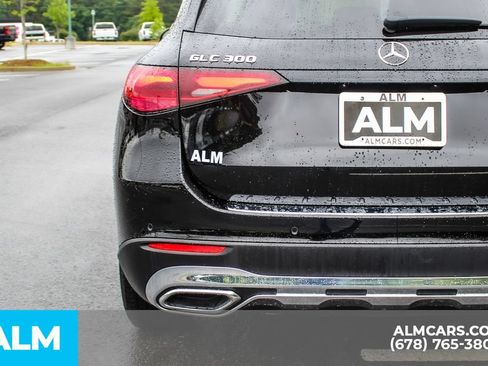 Used 2023 Mercedes-Benz GLC 300 image 12