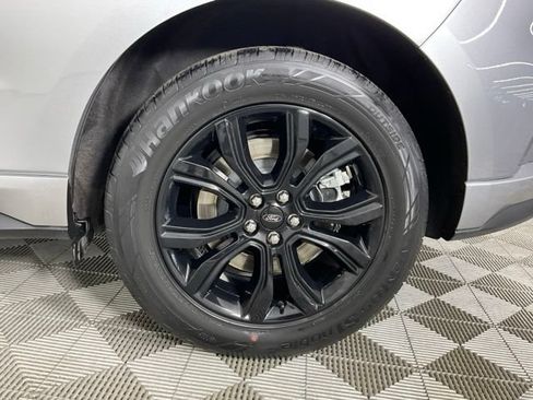 Used 2023 Ford Edge SE w/ Black Appearance Package AWD/4WD image 9