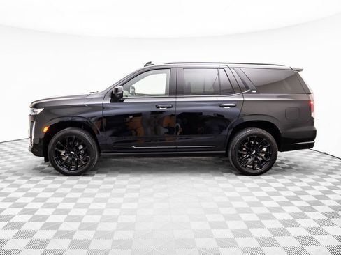 Used 2024 Cadillac Escalade Sport w/ LPO, ONYX Package image 2