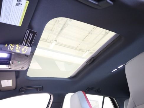 New 2025 Volkswagen GTI SE image 31