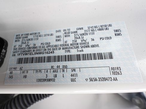 Used 2022 Ford F150 Lightning Lariat image 15