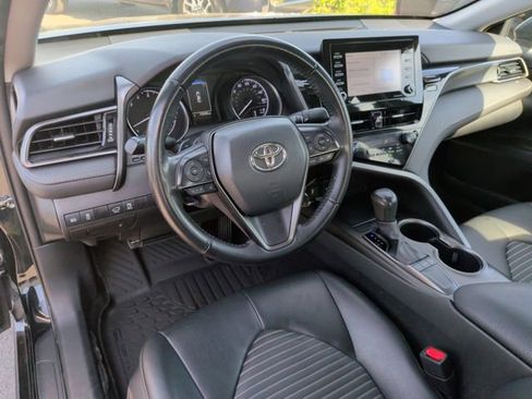 Used 2023 Toyota Camry SE FWD image 10