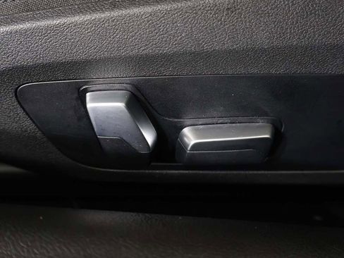 Used 2023 BMW 430i xDrive Coupe w/ M Sport Package image 34