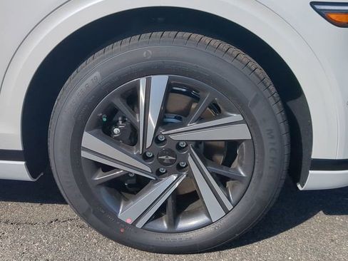 New 2026 Genesis GV70 3.5T Sport Advanced AWD/4WD image 9