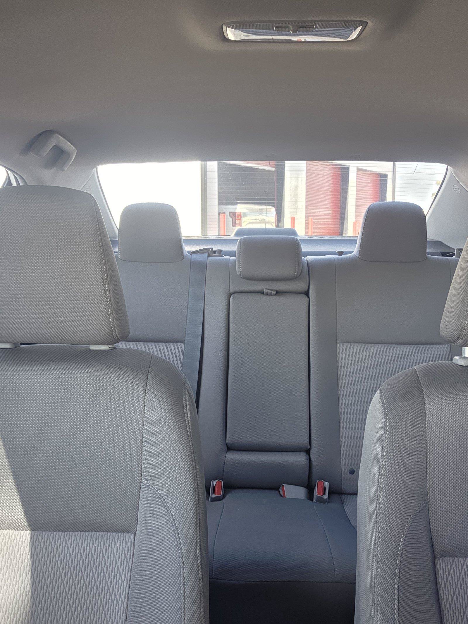 Used 2015 Toyota Corolla LE FWD image 14