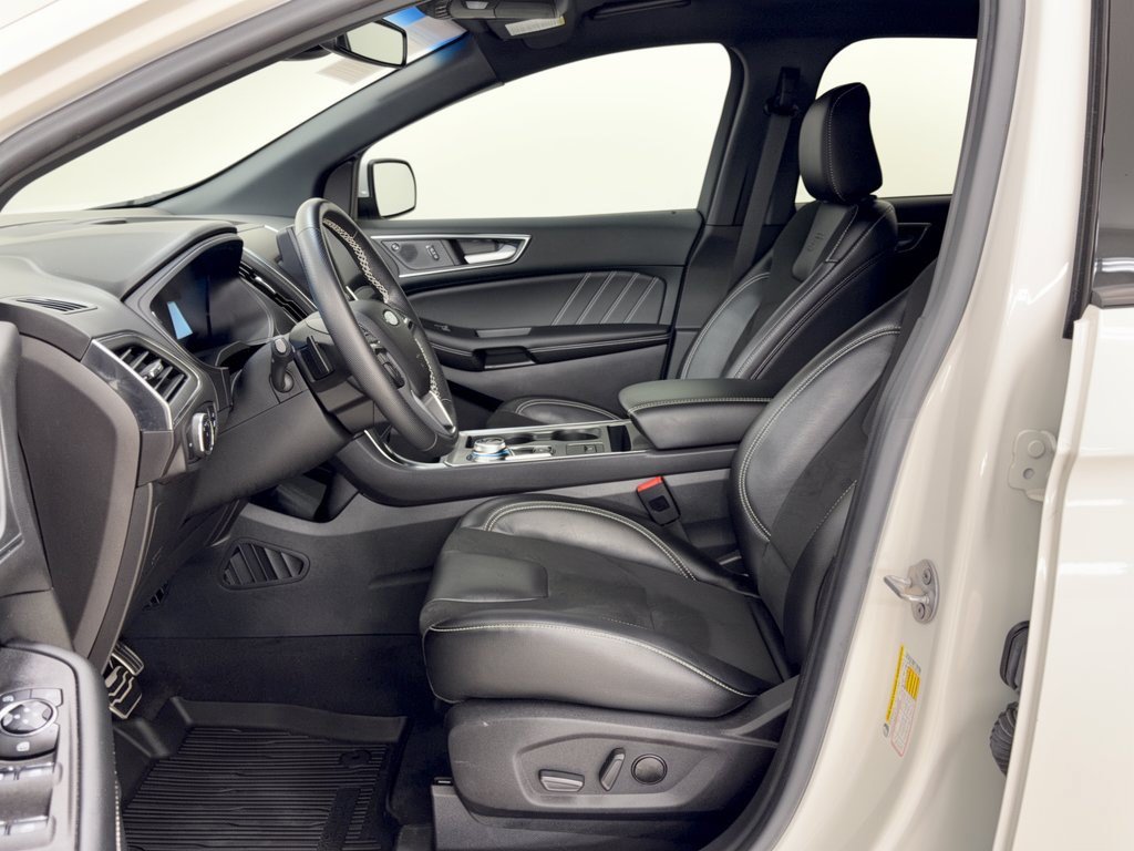 Used 2023 Ford Edge ST AWD/4WD image 5