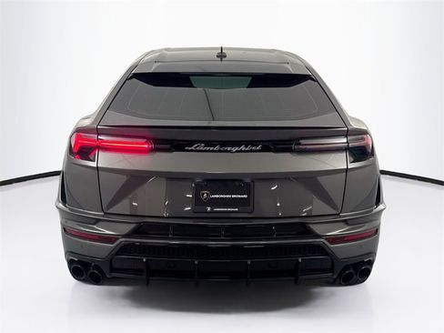 Used 2024 Lamborghini Urus S image 6