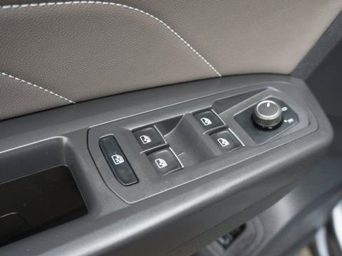 Certified 2023 Volkswagen Atlas SE w/ Panoramic Sunroof Package image 32