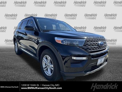 Used 2022 Ford Explorer XLT w/ Equipment Group 202A AWD/4WD image 1