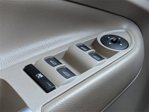 Used 2018 Ford Escape SEL image 27