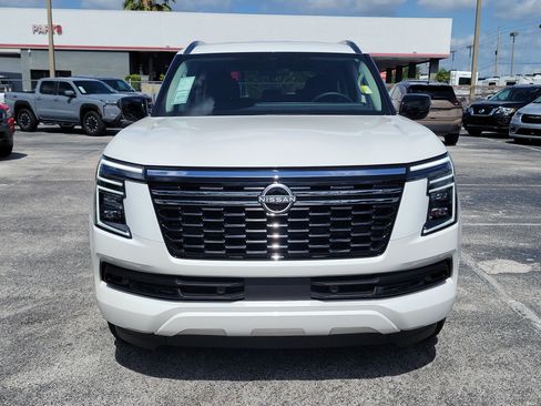 Certified 2025 Nissan Armada SV AWD/4WD image 2