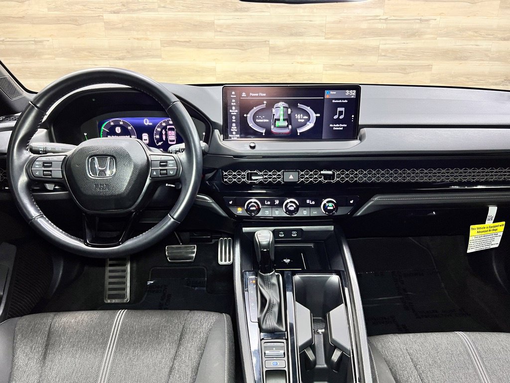 Used 2025 Honda Accord Sport image 2