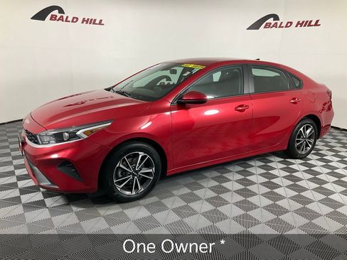 Certified 2023 Kia Forte LXS image 4