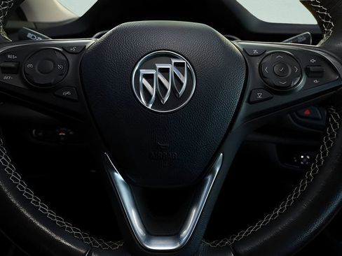 Used 2018 Buick Regal Preferred w/ Sights and Sounds Package AWD/4WD image 31