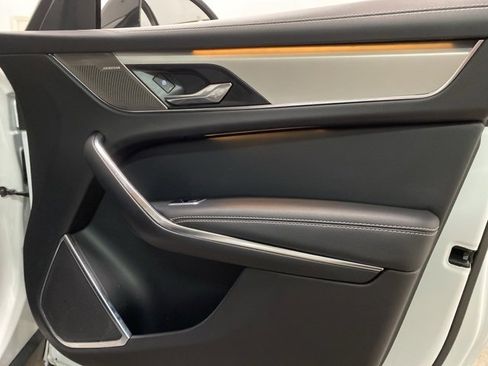 Used 2024 Jaguar F-PACE R-Dynamic S image 84