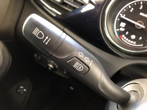 Certified 2021 Buick Encore GX Select image 29