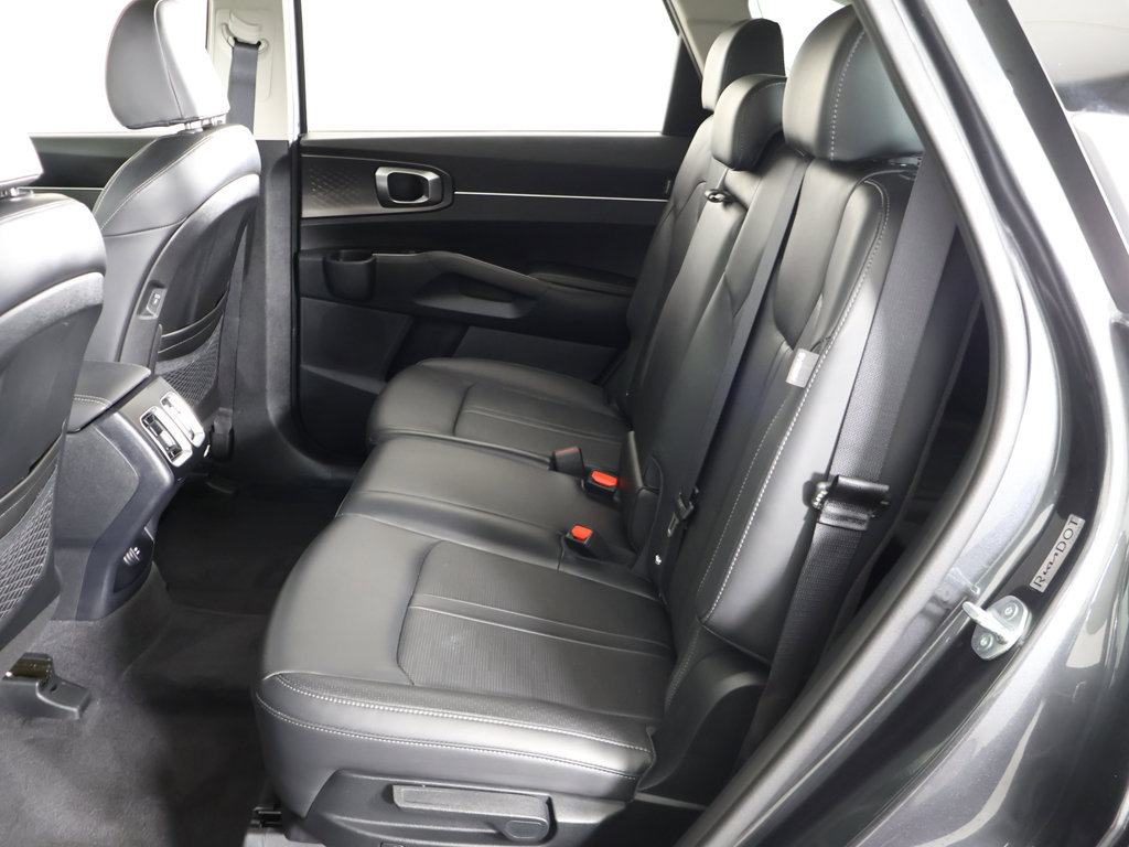 Used 2024 Kia Sorento S w/ Panoramic Sunroof Package FWD image 34
