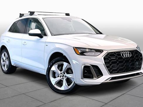 Certified 2025 Audi Q5 2.0T Premium Plus w/ Premium Plus Package image 2