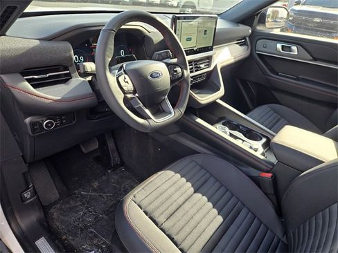 New 2026 Ford Explorer ST-Line w/ ST-Line Street Pack image 11