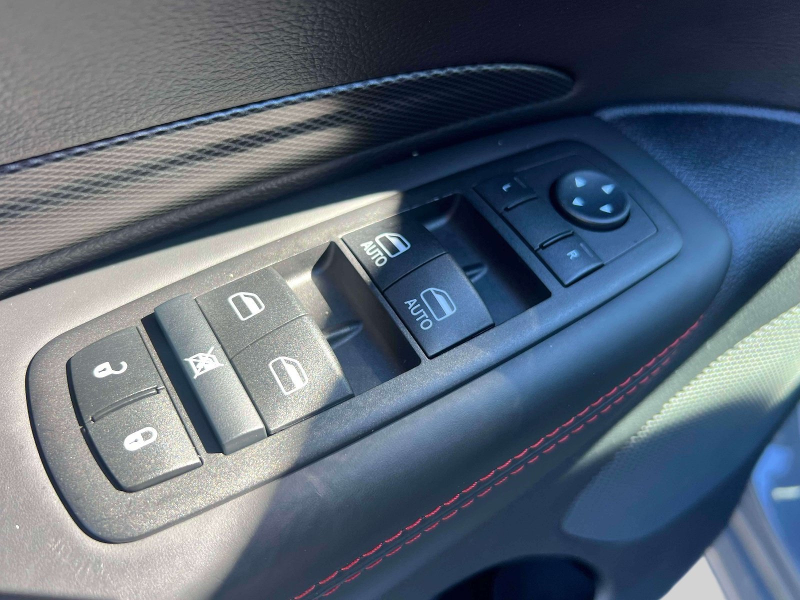 Used 2025 Dodge Durango R/T AWD/4WD image 19