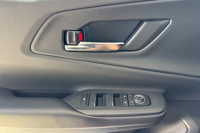 New 2027 Toyota Prius FWD image 11