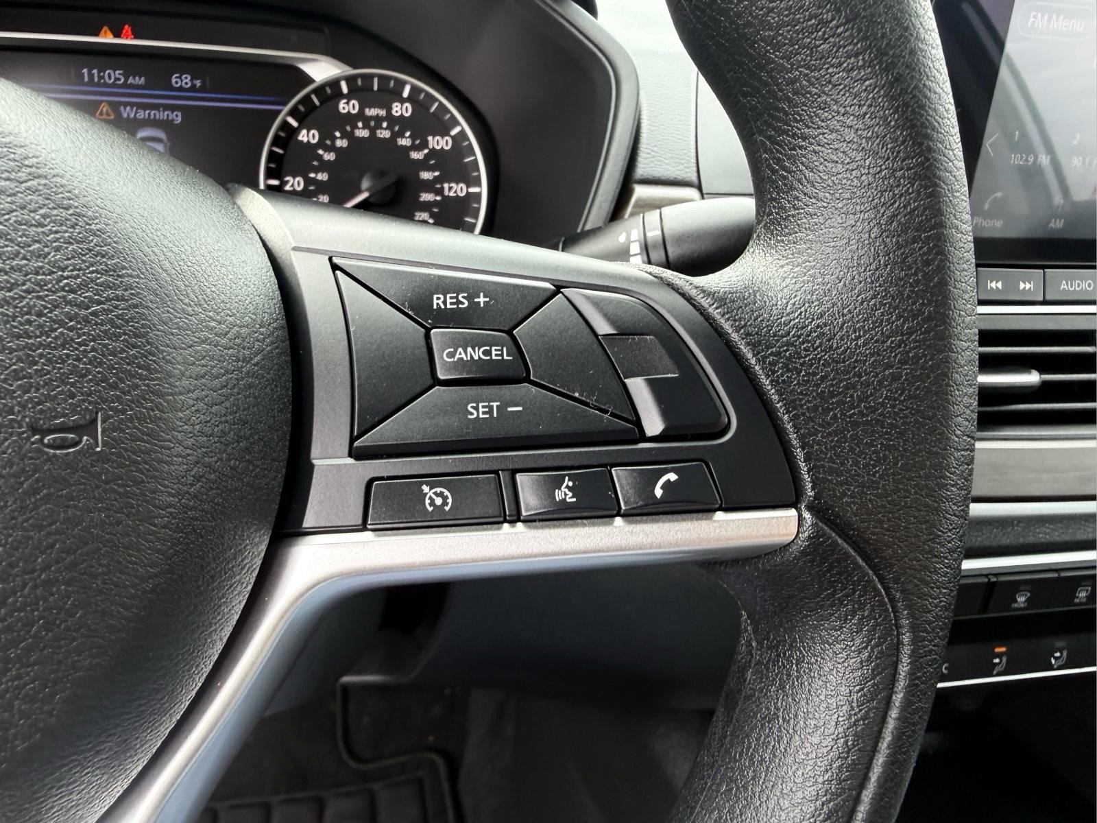 Used 2025 Nissan Altima 2.5 SV AWD/4WD image 27