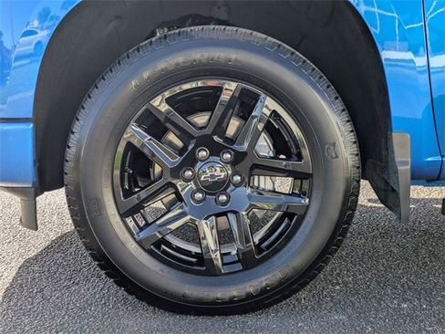 Used 2024 Chevrolet Silverado 1500 Custom image 14