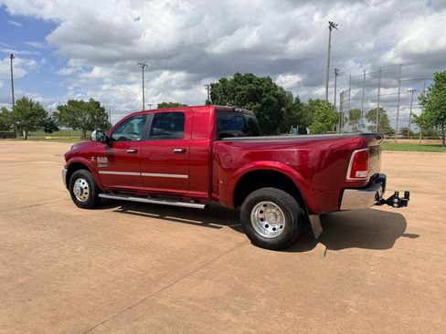 Used 2014 RAM 3500 Laramie RWD image 9